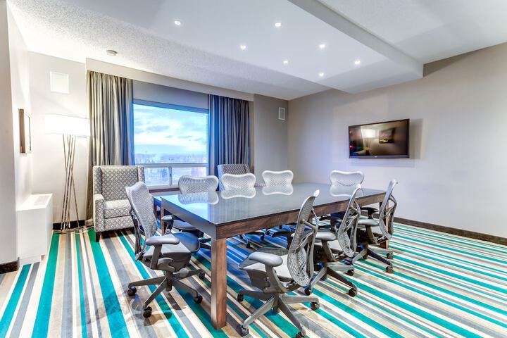 Room 19 of 38