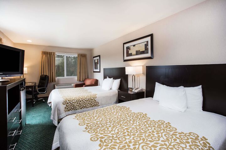 Days Inn by Wyndham Seattle Aurora