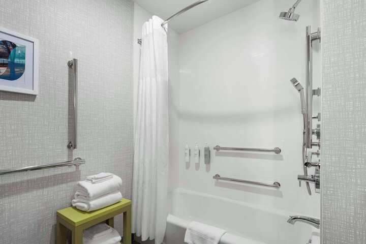 Hampton Inn Chicopee / Springfield