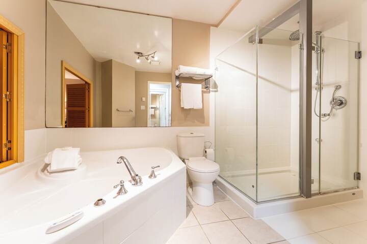 Super 8 by Wyndham Gananoque / Country Squire Resort