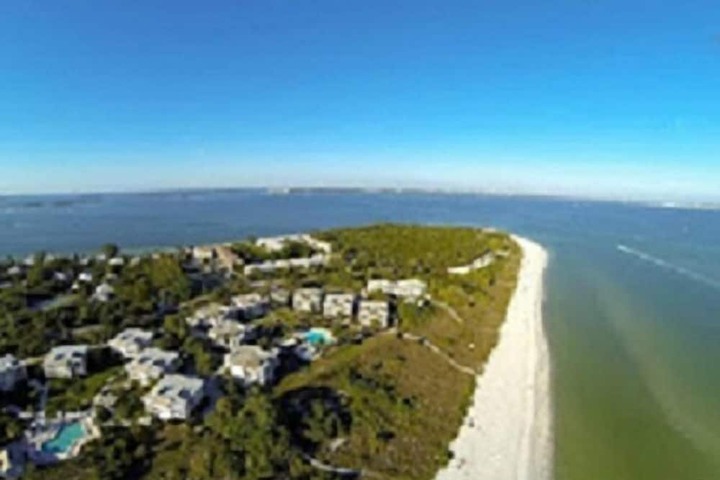Shell Island Beach Club