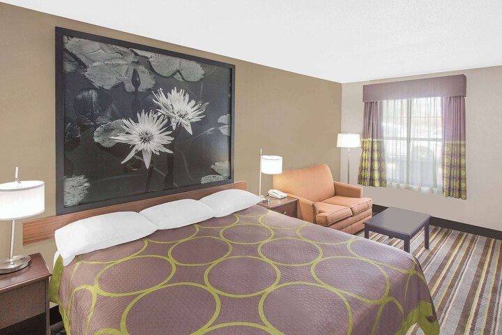 Room 14 of 21