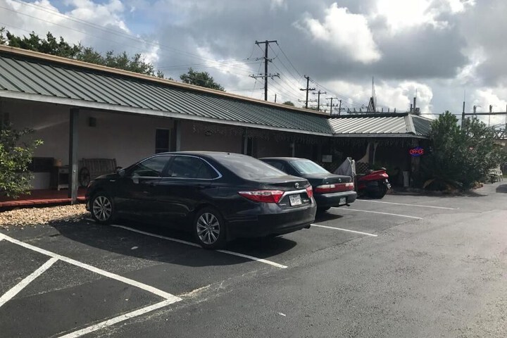 Outpost Motel