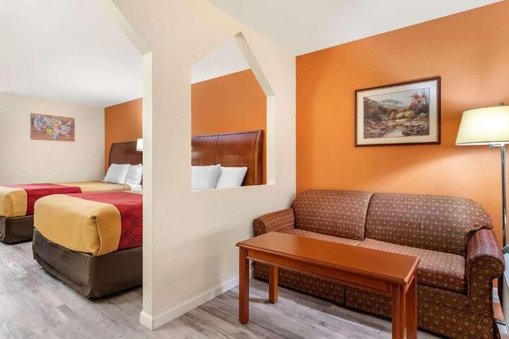 Room 22 of 29
