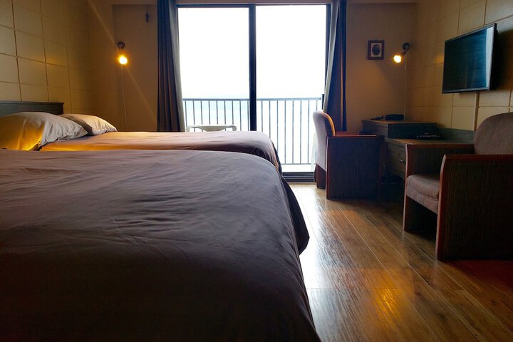 Room 14 of 72