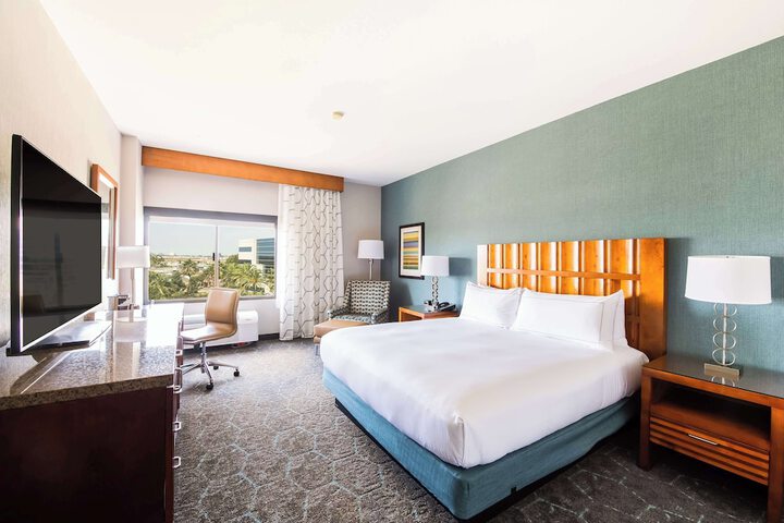 DoubleTree by Hilton Carson