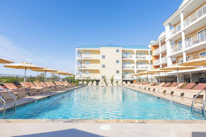 La Mer Beachfront Resort