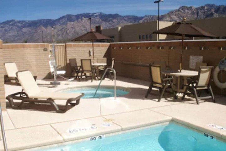 Pool 10 of 41