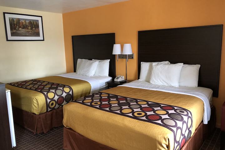 Room 22 of 39