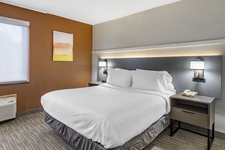 Room 15 of 22
