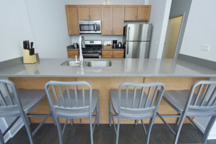 Contemporary 2Br in Lincoln Park by Sonder