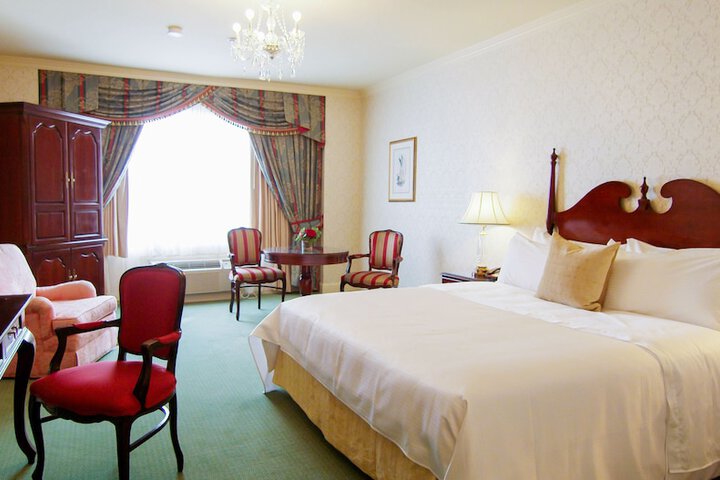 Room 19 of 52