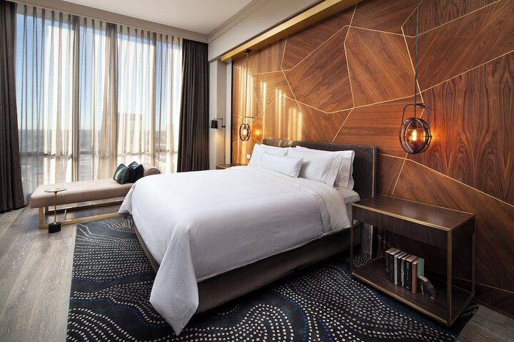 Room 48 of 104