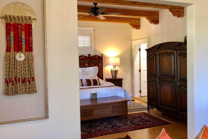 Room 30 of 151