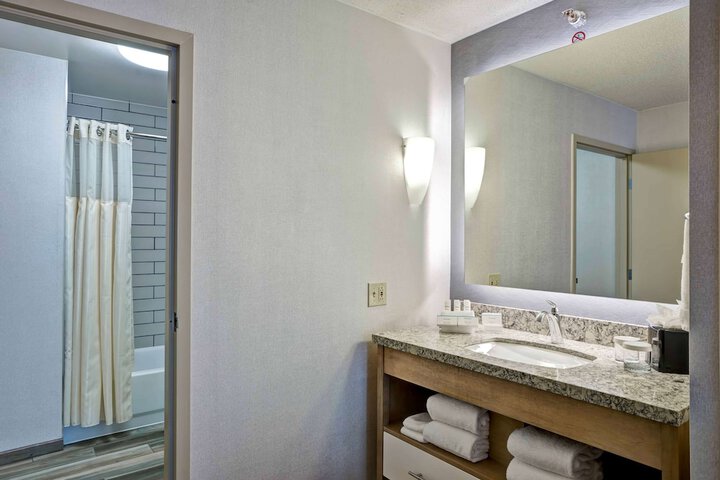 Room 20 of 38