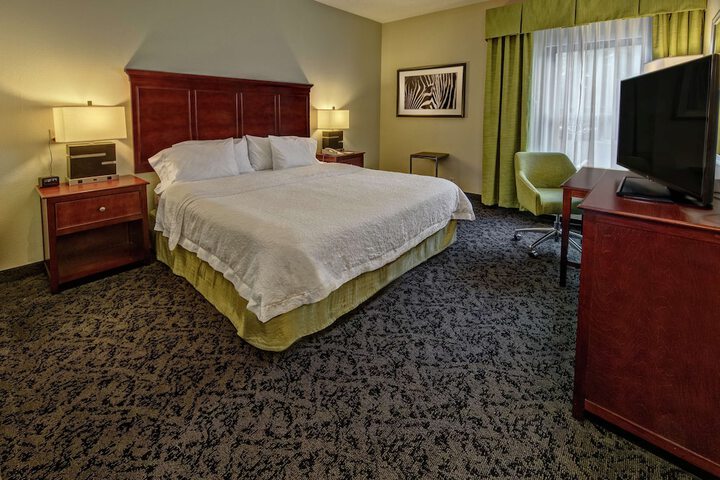 Hampton Inn by Hilton Charlotte / Matthews