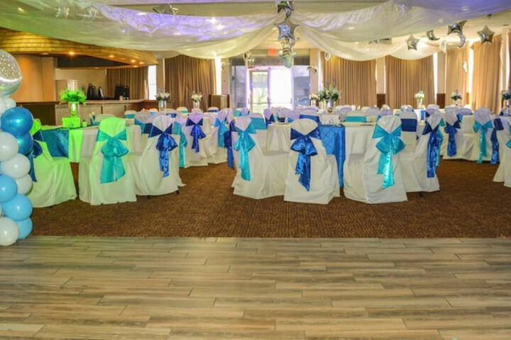 Ballroom/Hall 29 of 38