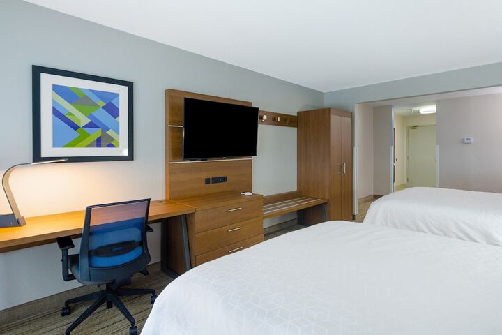 Room 25 of 68