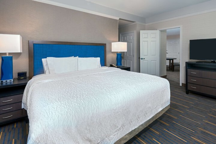 Room 12 of 46
