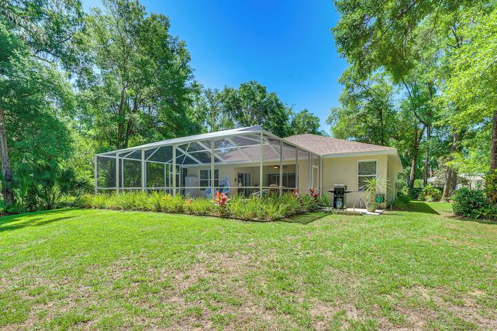 4 Mi to Rainbow Springs: Dunnellon Home w / Pool!