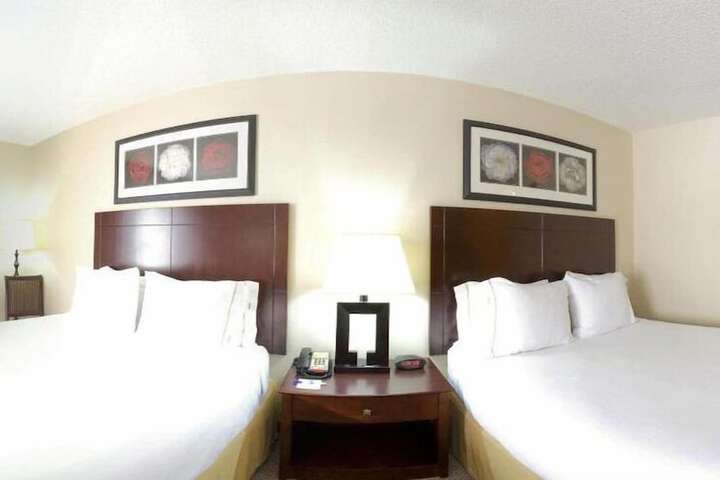 Room 11 of 26