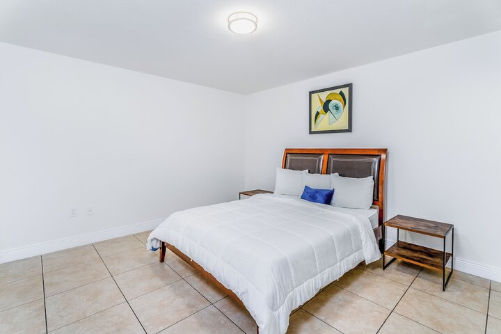 Room 15 of 38