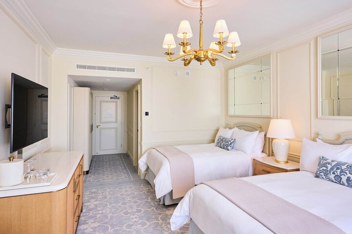 The Charleston Place
