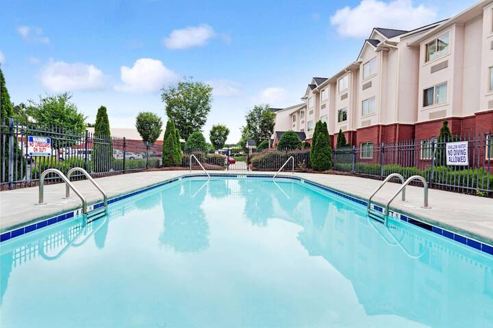 Pool 8 of 51