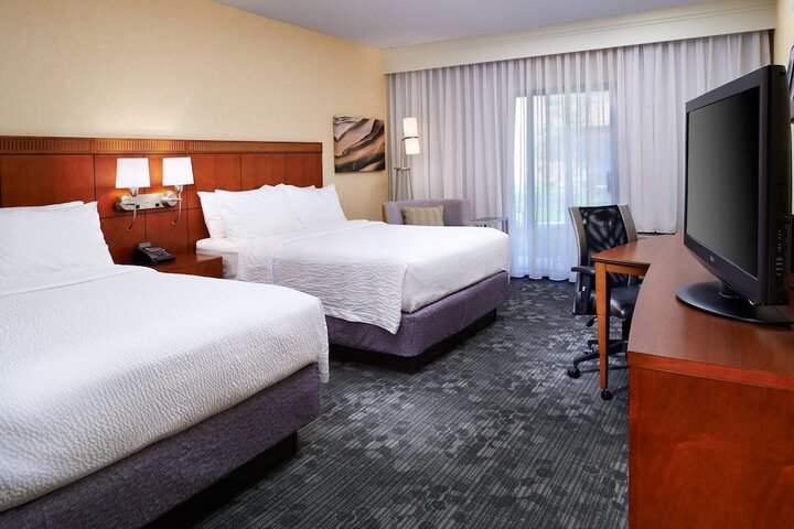 Room 20 of 33