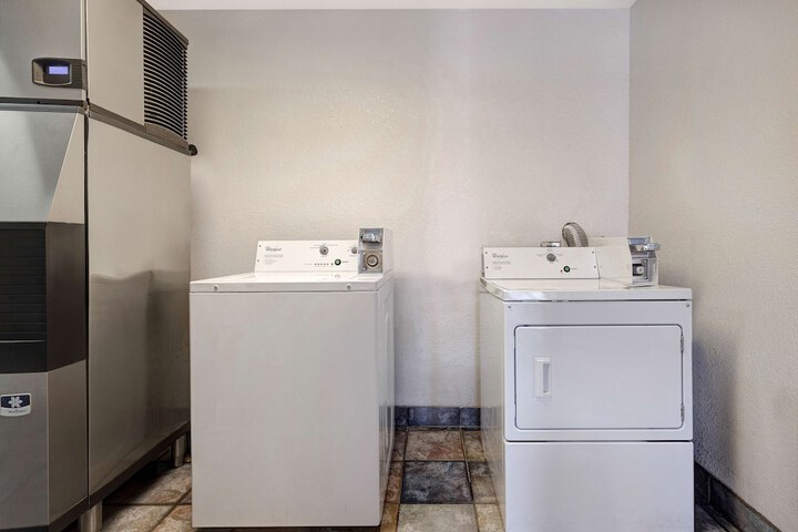 Motel 6 Shepherdsville KY – Louisville South