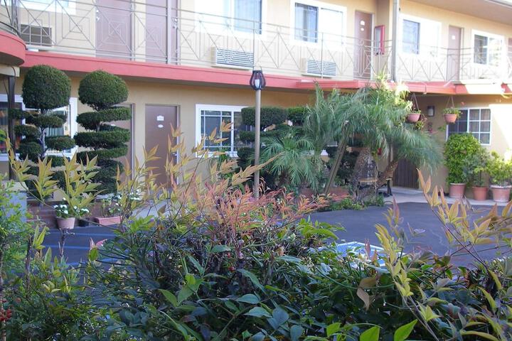 Hotel 8 of 42
