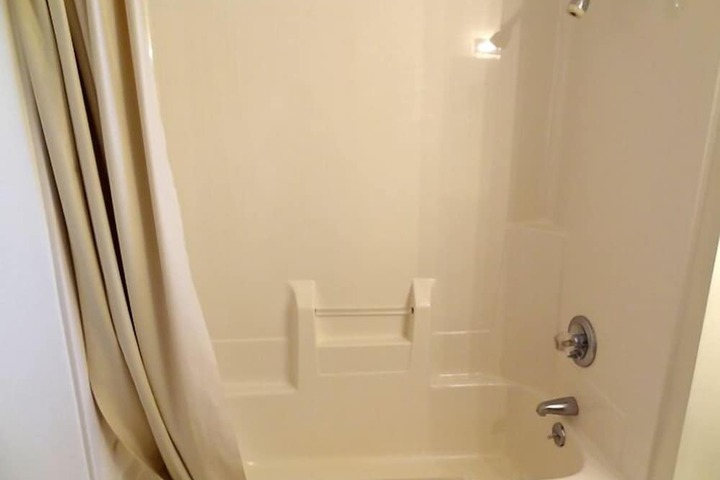 Room 18 of 23