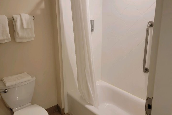 Room 21 of 72