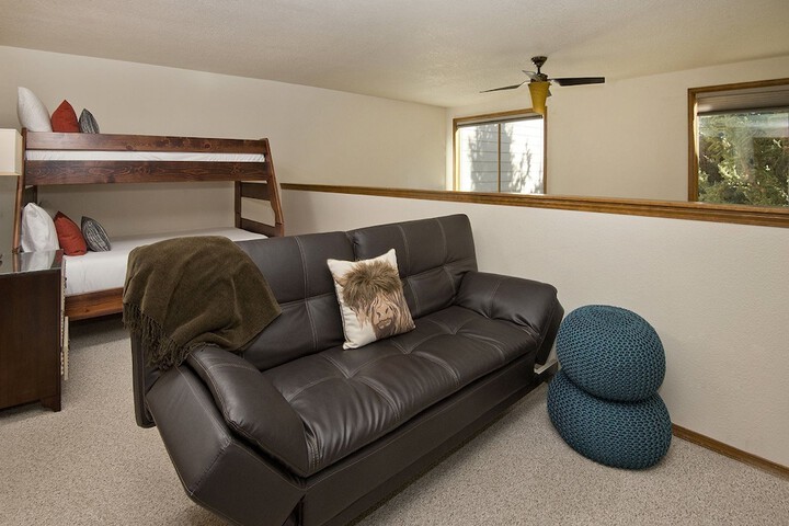 Room 12 of 26