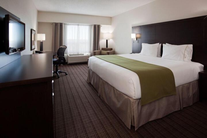 Holiday Inn Express & Suites New Liskeard by IHG