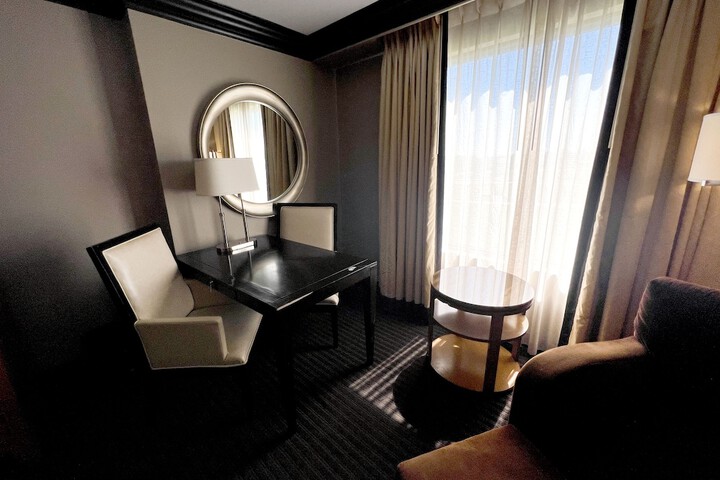 Room 30 of 84
