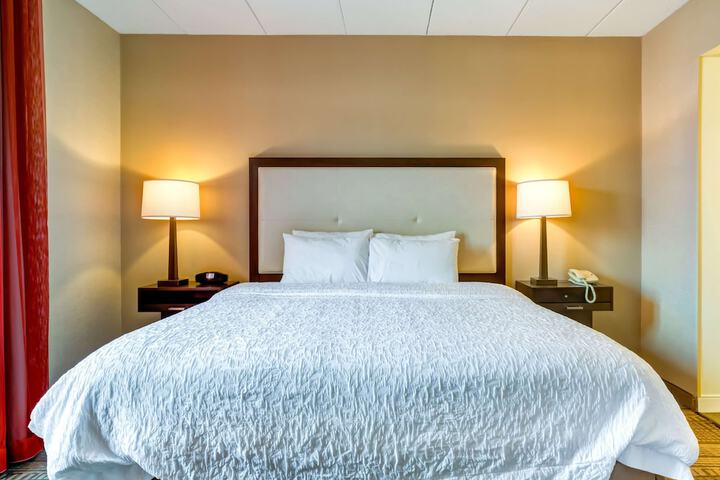 Hampton Inn Boston - Norwood