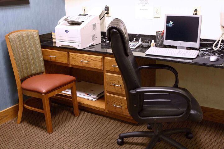 Business Center 34 of 35