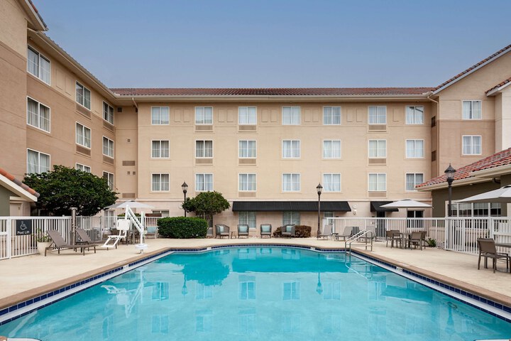 Pool 4 of 45