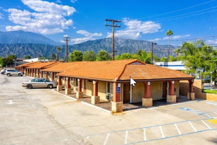 Hotel 4 of 28
