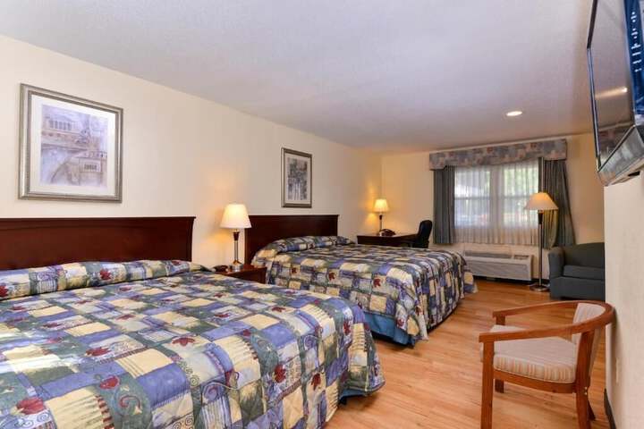 Room 14 of 28