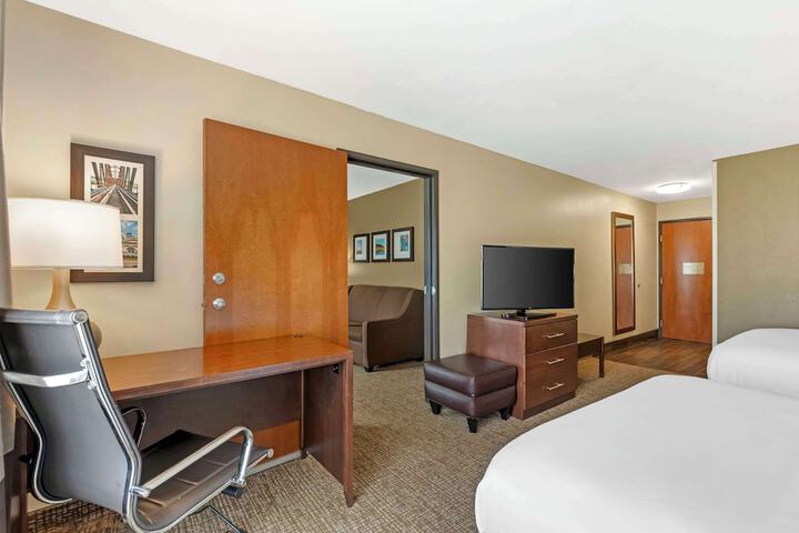 Comfort Inn & Suites Grinnell near I-80