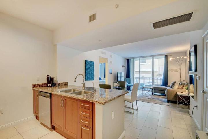 Amazing one-bedroom in Casa Costa!BEACH PASS INC!