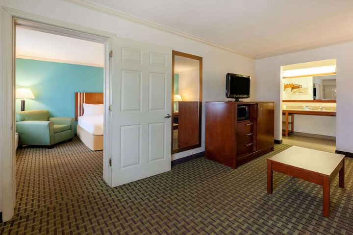 Room 20 of 87