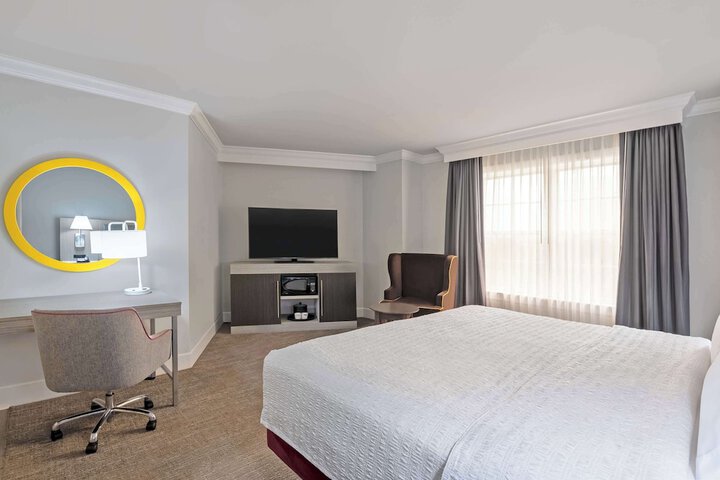 Room 26 of 46