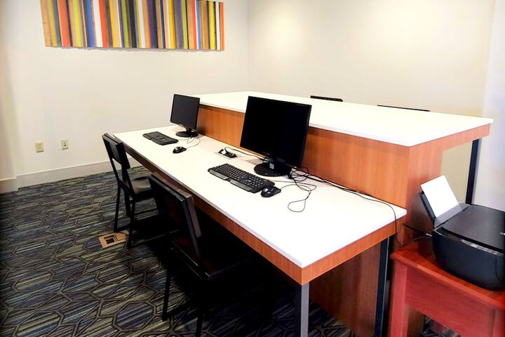 Business Center 42 of 42