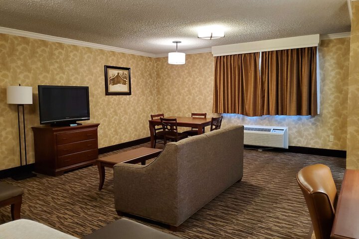 Room 12 of 27