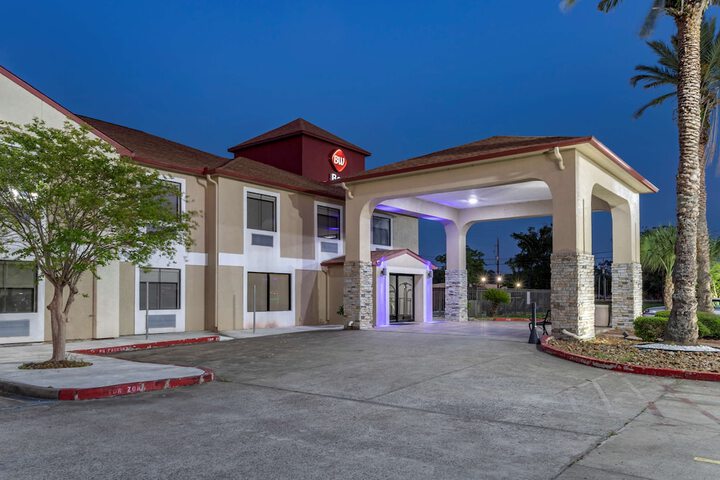 Hotel 2 of 25