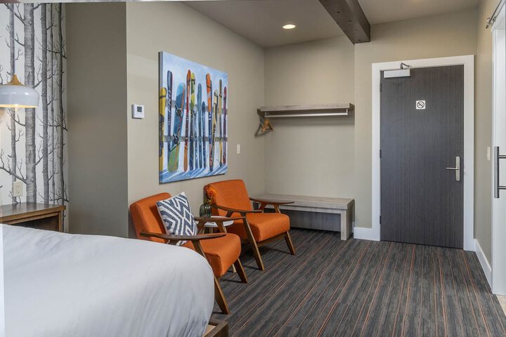 Room 28 of 37