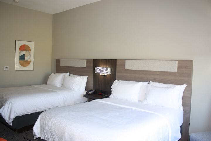 Holiday Inn Express Hotel & Suites Shamrock North by IHG